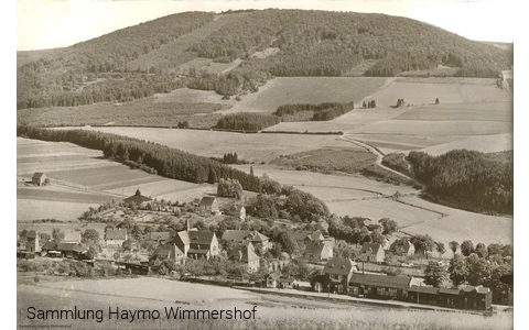 Gleidorf mit seiner Bahnanlage unten um 1938