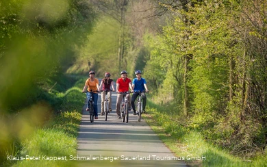 Entspanntes Radfahren auf alten Bahntrassen