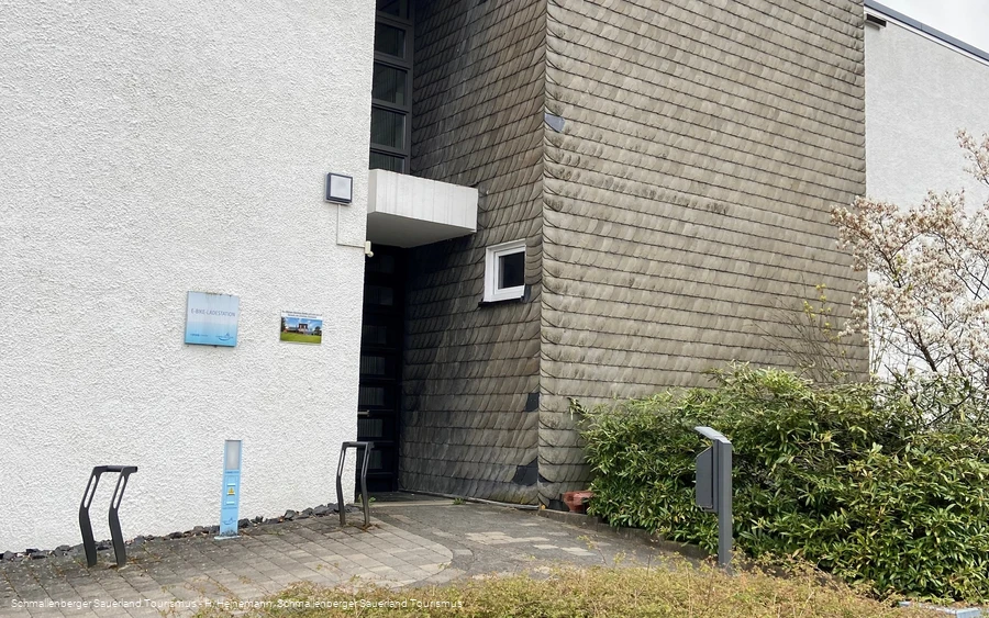 2447310