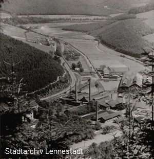 Die Karlsh&uuml;tte in den 1950-er Jahren. Die dortigen Gleisanlagen sind gut zu erkennen.